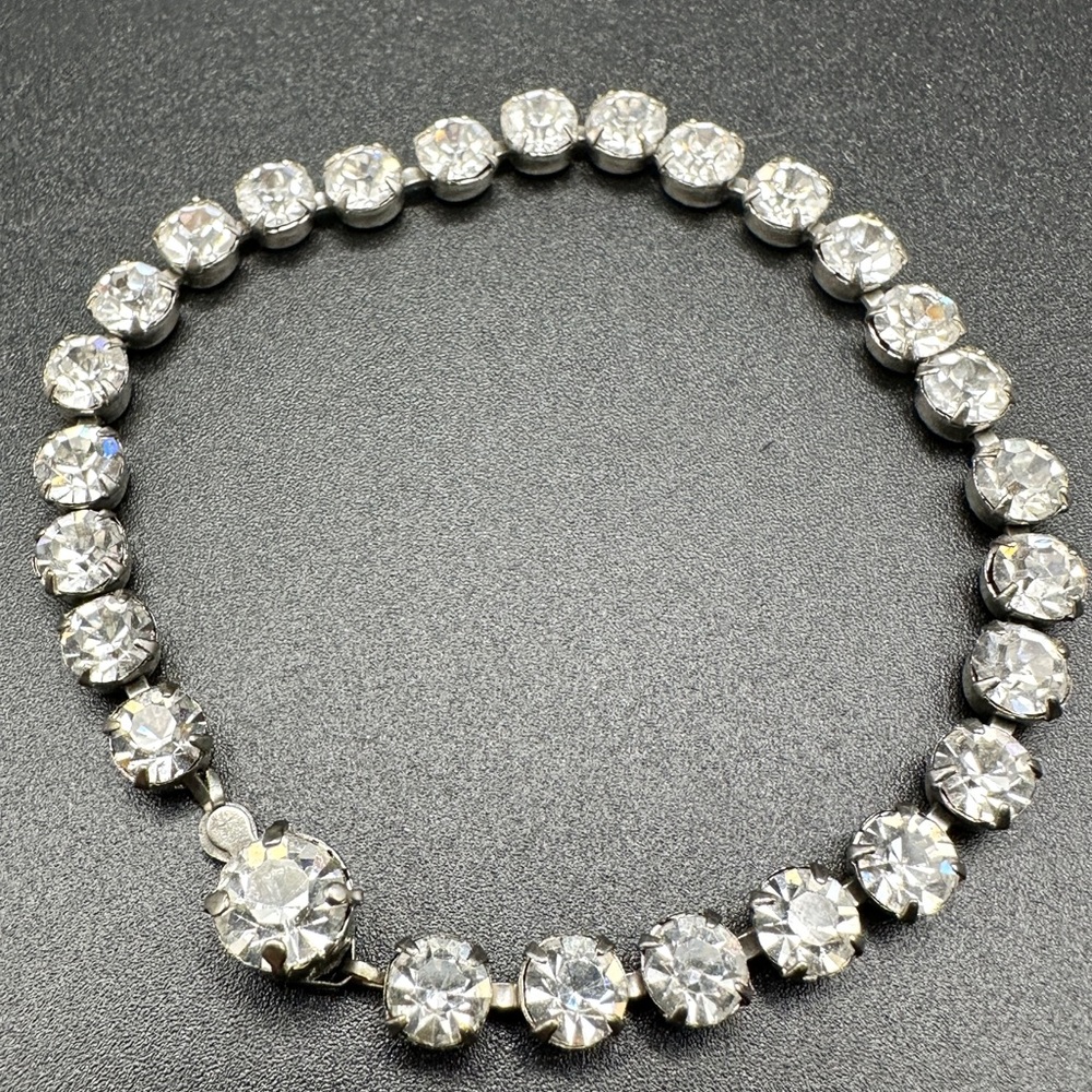 Fantastic Vintage Clear Rhinestones Silver Tone Tennis Bracelet 6.5''